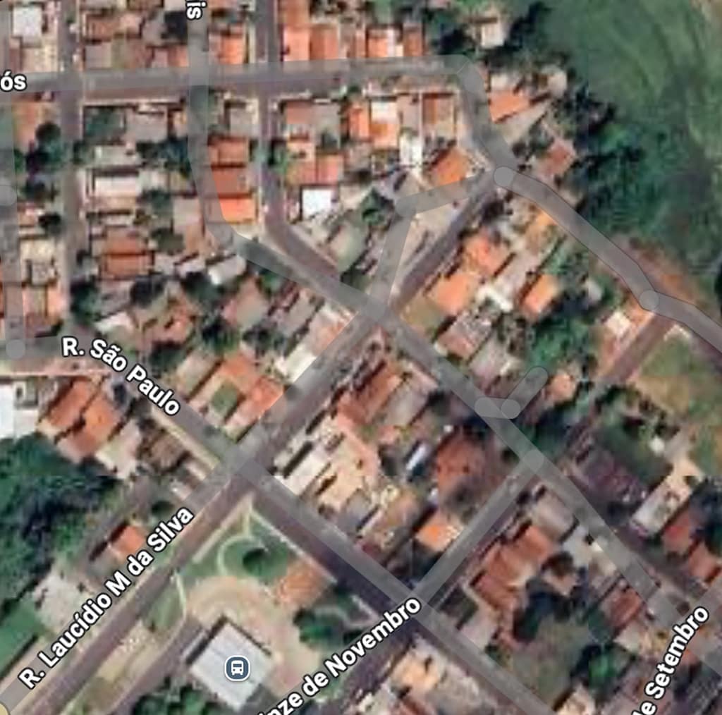 venda de área comercial em Inocência 